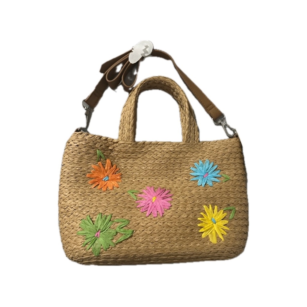 Wicker wallet with floral prints